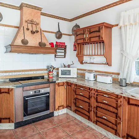 Agueda Villa Torrox